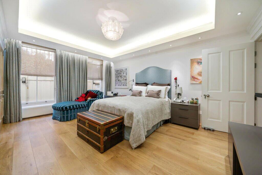 4 bedroom apartment for sale in Lancaster Gate, Hyde Park, London, W2